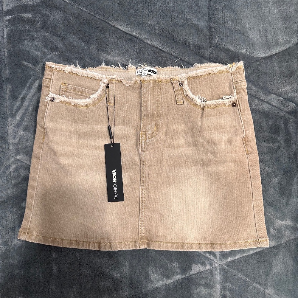 NWT Light Browns Denim Skirt